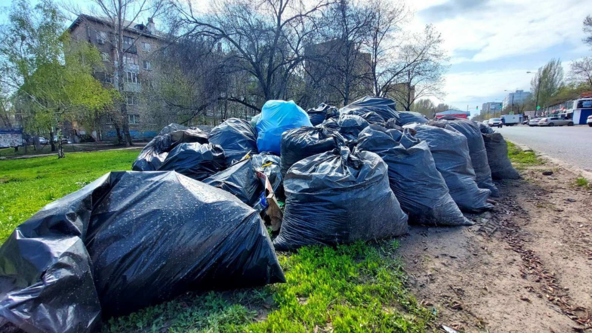 Вывоз и утилизация мусора после субботника в Сочи в октябре